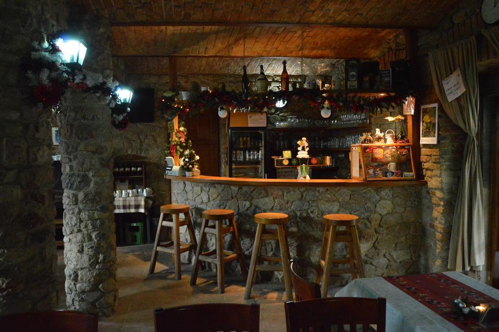 Restaurace A Penzion U Lva كارلستين المظهر الخارجي الصورة